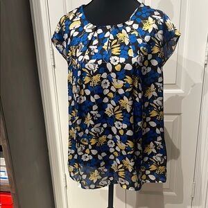Kasper Boxy Blue and White Flutter Sleeve Top (A)